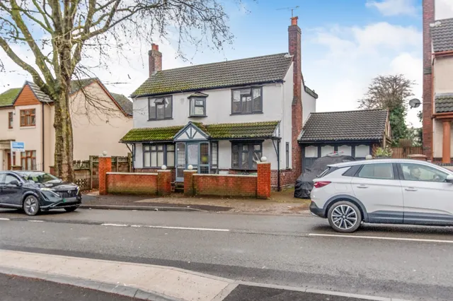 Somerford Place, Willenhall, WV13, photo 1