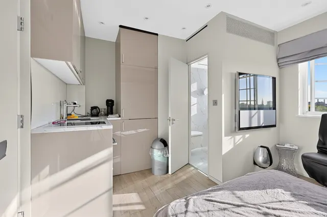 Sloane Avenue, London, SW3, photo 3