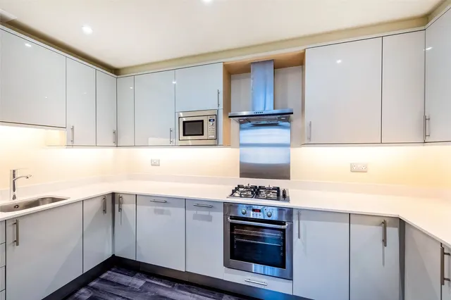 Photo 2 — Ongar Road, London, SW6 1SJ