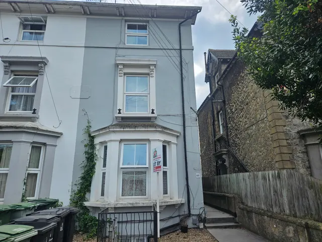 Photo 3 — Bower Mount Road, Maidstone