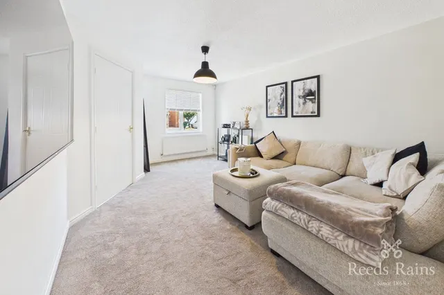 Photo 2 — Lee Way, Castleford, West Yorkshire, WF10