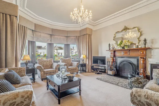Photo 3 — 1 Alloway Park, Ayr, KA7 2AW