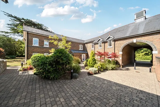 Holwood Estate, Keston, BR2, photo 1