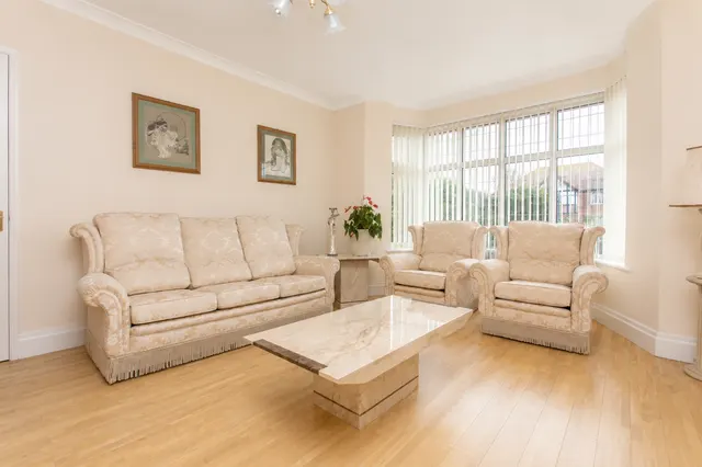Lonsdale Avenue, Margate, CT9, photo 2
