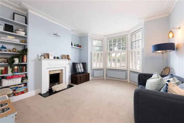 Kenilworth Court, Lower Richmond Road, London, SW15, photo 1