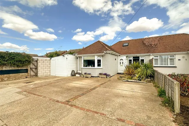 Knightscroft Close, Rustington, BN16, photo 1