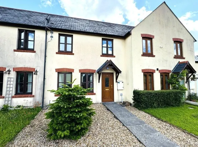 Llys Y Crofft, Whitland, SA34, photo 1