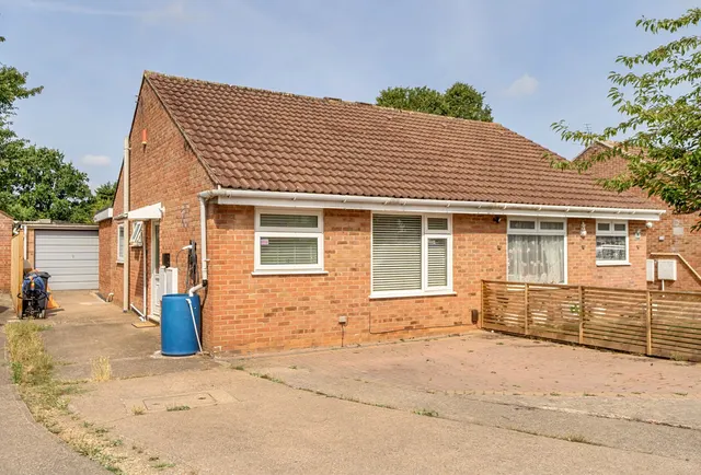 Photo 2 — Ferndale Avenue, Longwell Green, BS30 9XT