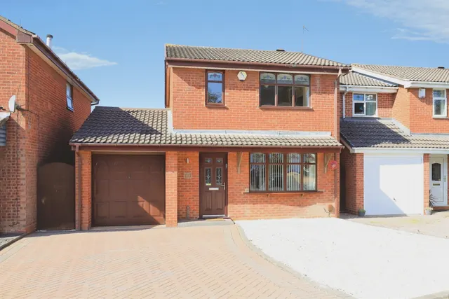 Bridgewater Drive, Bilston, WV14, photo 1
