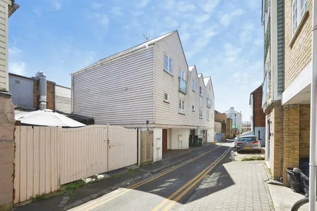 Gough Road, Folkestone, Kent, CT20, photo 1