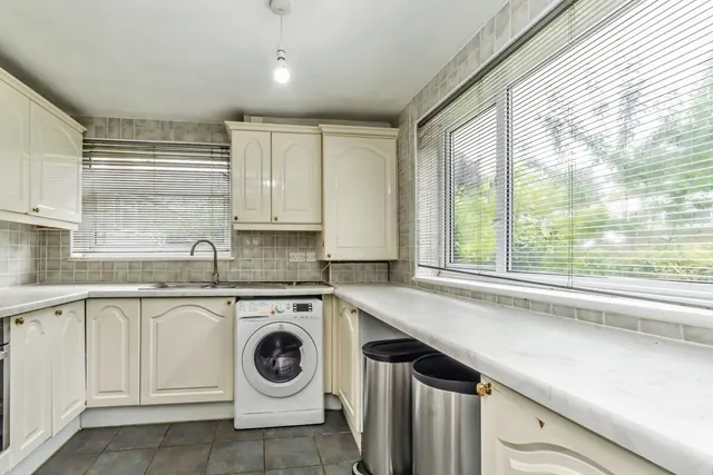 Photo 3 — Colliers, Caterham, Surrey, CR3