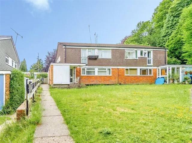 Colliers, Caterham, Surrey, CR3, photo 1