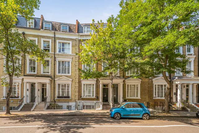 Photo 2 — Flat D, 25 Kempsford Gardens, London