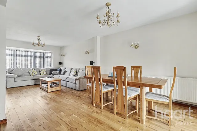 Laburnum Road, Hayes, UB3, photo 2