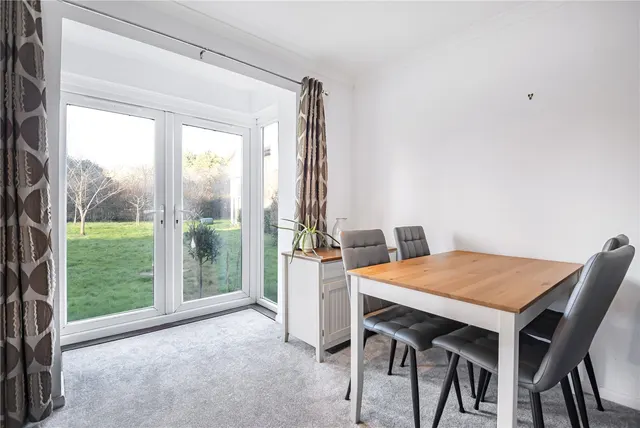 Tilebarn Close, Henley-on-Thames, RG9, photo 3