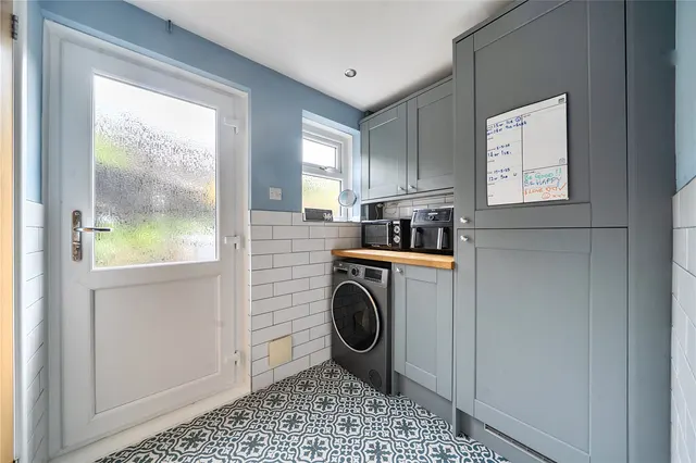 Photo 3 — Bath Row, Clydach, Abergavenny, Monmouthshire, NP7 0NF