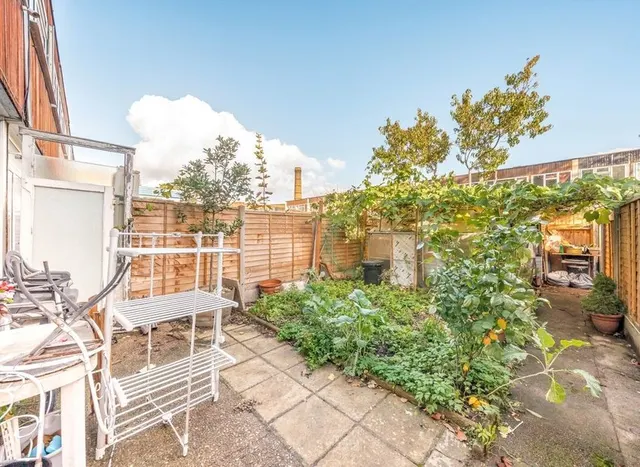 Lomond Grove, Camberwell, SE5, photo 2