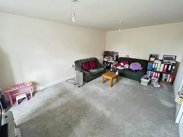 Photo 3 — Galia Close, Rainworth, Mansfield