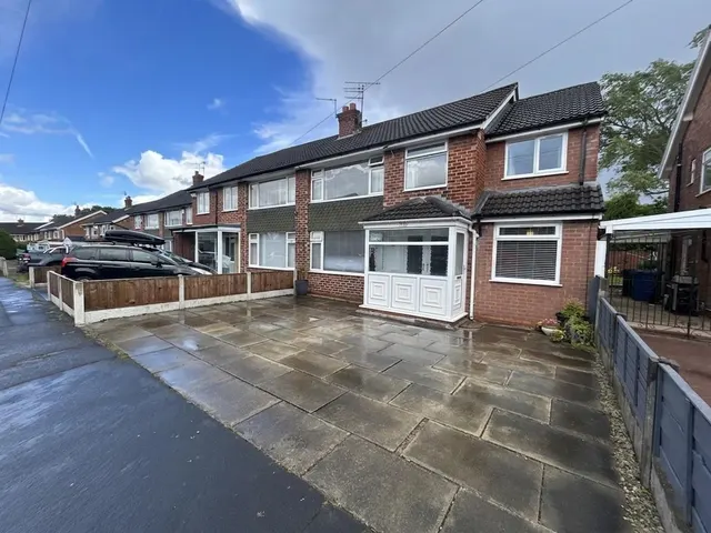 Baslow Drive, Heald Green, photo 1
