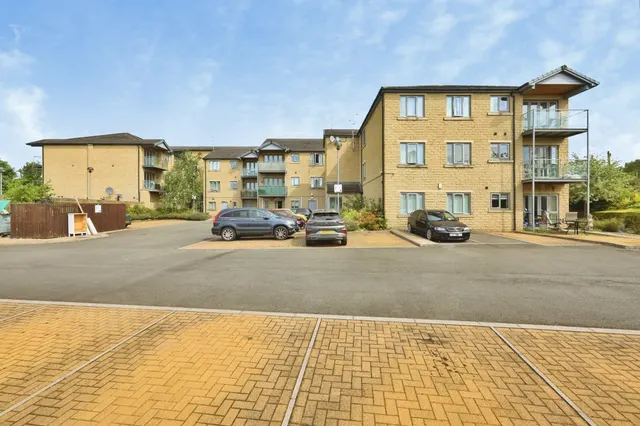 Rotherham Road, Dinnington, Sheffield, photo 1