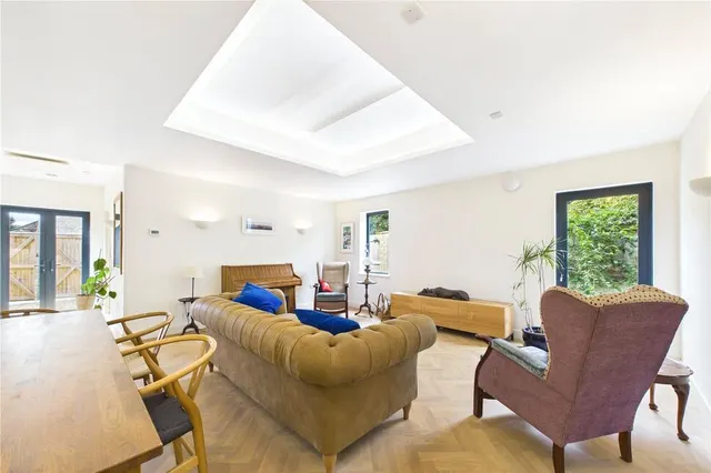 Loves Hill Court, Timsbury, BA2, photo 2