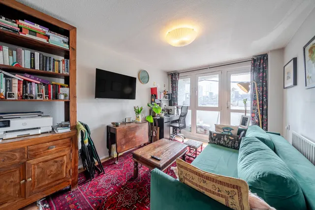 Gibson Road, SE11, photo 1