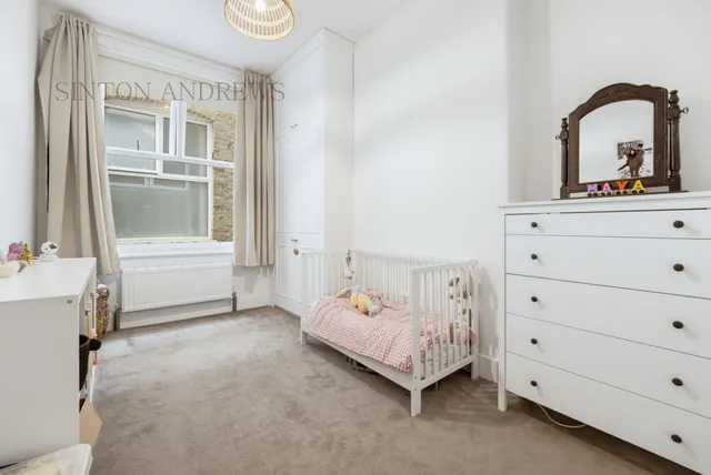 Lammas Park Road, Ealing, photo 3