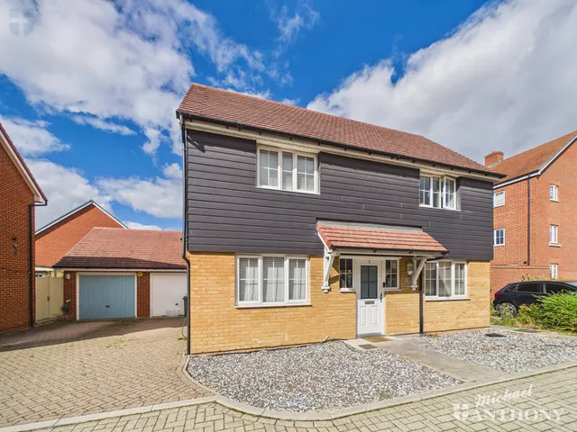 Webb Lane, Broughton, HP22, photo 1