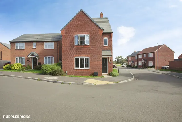 Julius Way, Nuneaton, CV11, photo 1