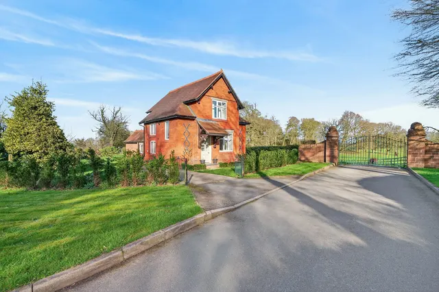 The Lodge Wirswall Whitchurch, SY13, photo 1