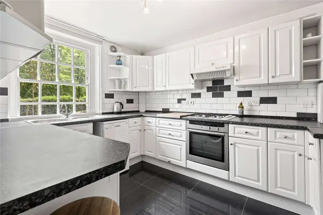 Harcourt House, Albion Avenue, London, SW8 2AB, photo 1