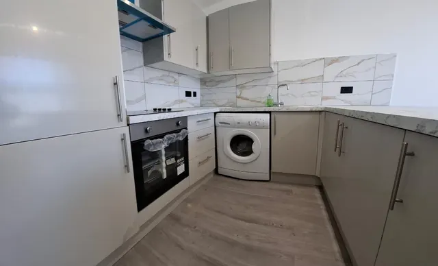 Woodfield Street, Swansea, SA6, photo 1