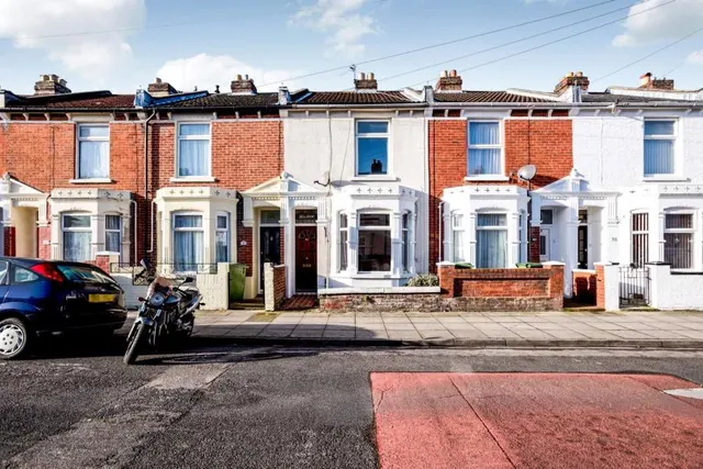 Hollam Road, Southsea, PO4, photo 1