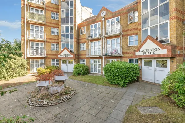 Southchurch Avenue, Southend-on-Sea, Essex, SS1, photo 1