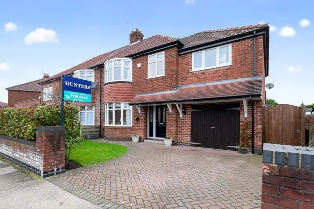Hempland Avenue, York, photo 1