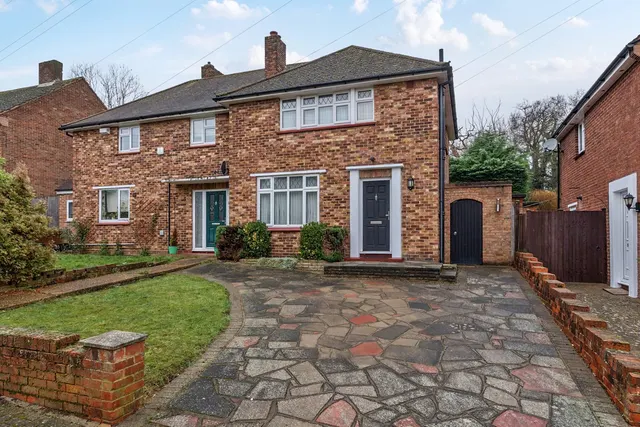 Foxbury Drive, BR6, photo 1