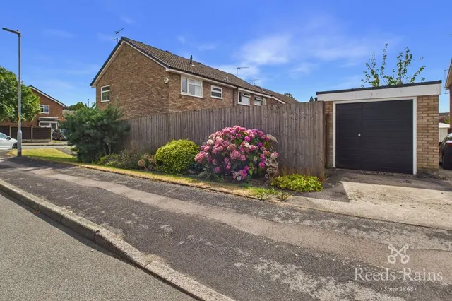 Photo 2 — Stapleton Road, Macclesfield, Cheshire, SK10