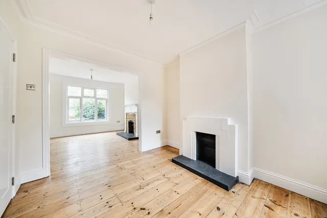Machell Road, SE15, photo 1