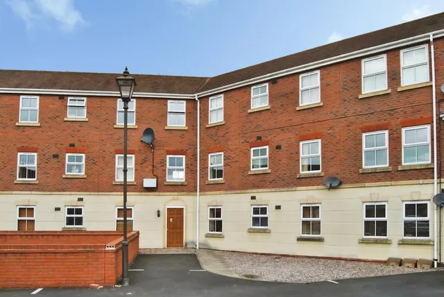 Photo 3 — Dickens Heath Road, Dickens Heath