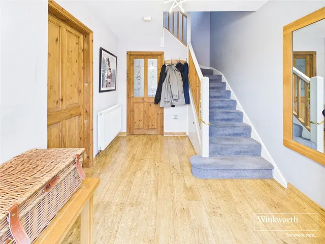 Elmstone Drive, Tilehurst, RG31, photo 2