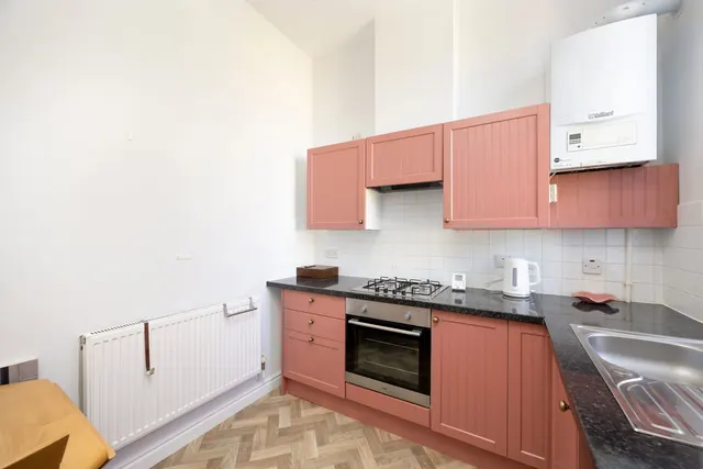 Thomas Wyatt Road, Devizes, SN10, photo 3