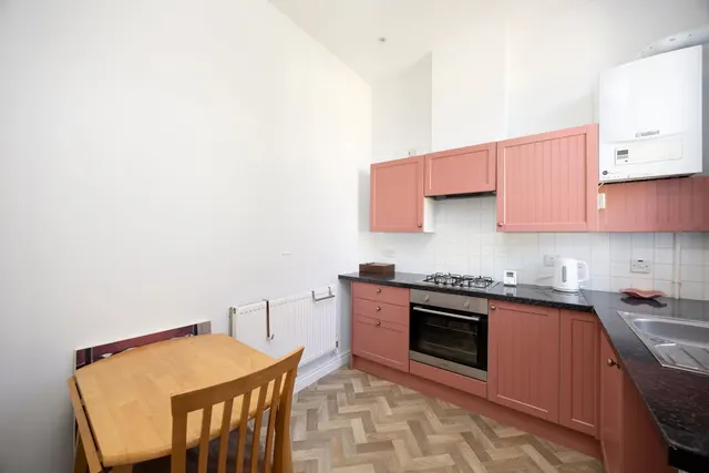 Thomas Wyatt Road, Devizes, SN10, photo 2