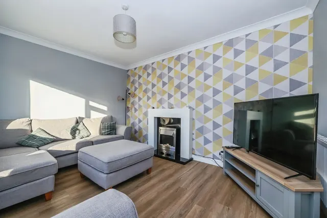 Woodsford Grove, Clifton, NG11, photo 3