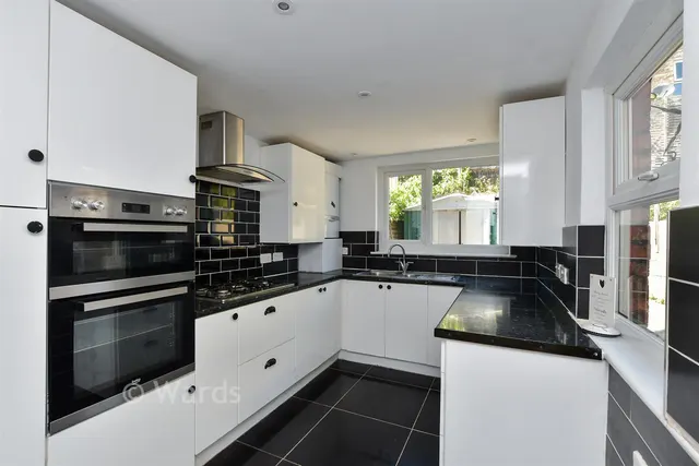Linden Crescent, Folkestone, CT19, photo 2