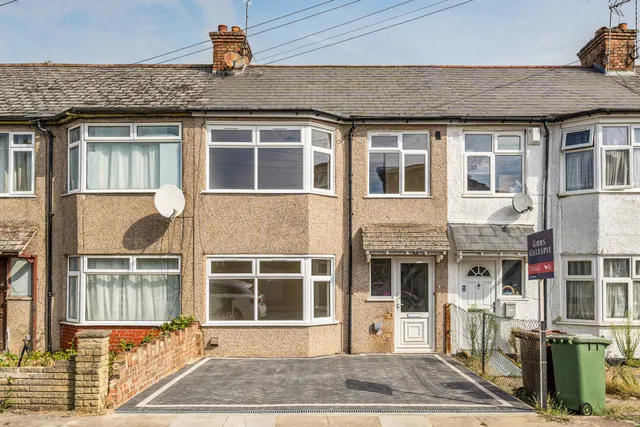 Hill Crescent, Harrow, HA1, photo 1