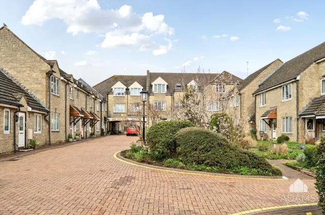 Blenheim Court, Back Lane, Winchcombe, photo 1