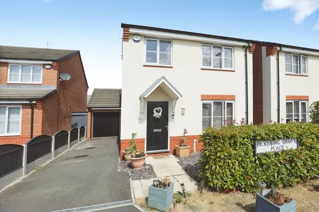 Pickering Croft Place, CREWE, Cheshire, CW1, photo 1