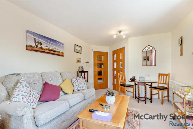 Victoria Road, Malvern, WR14, photo 3