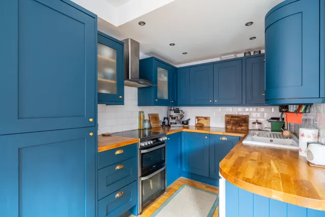 Scott Avenue, London, SW15, photo 3