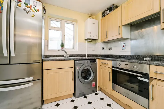 Photo 2 — St. Michaels Close, Aveley, South Ockendon, Essex, RM15